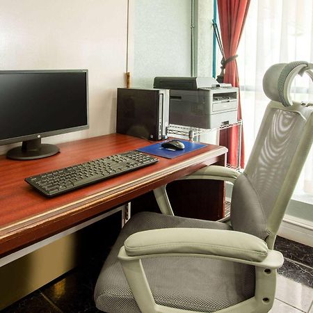 Motel Baymont By Wyndham Northwood Esterno foto
