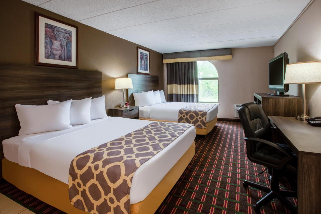 Motel Baymont By Wyndham Northwood Esterno foto