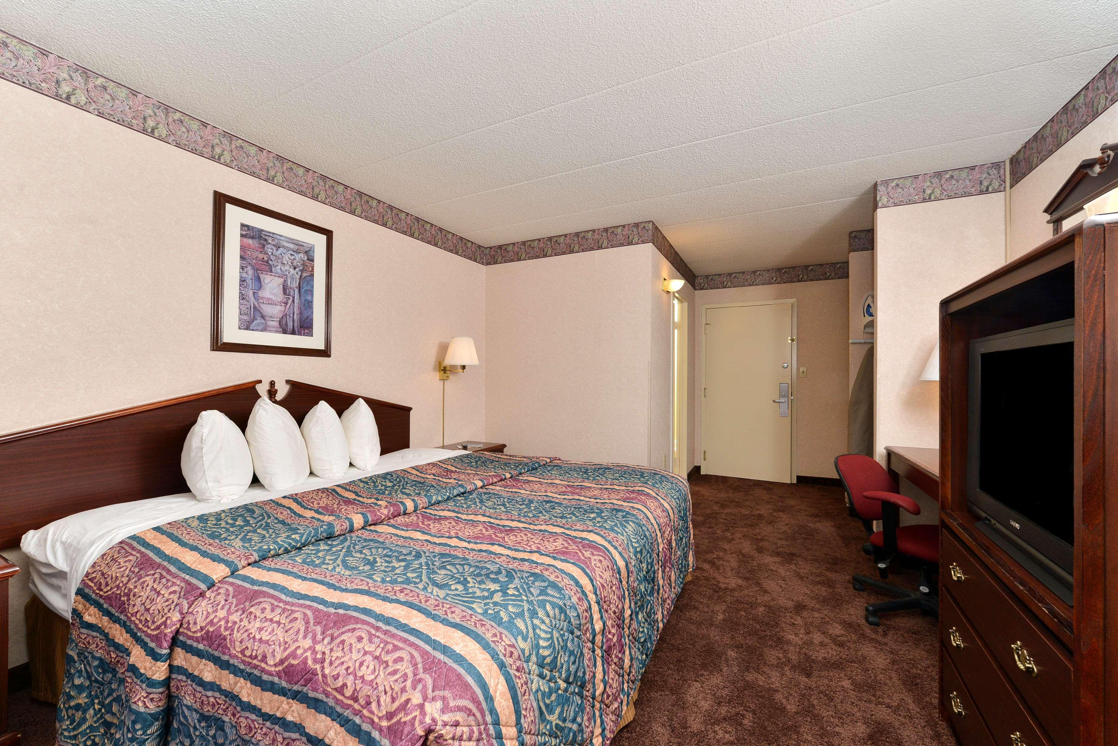 Motel Baymont By Wyndham Northwood Esterno foto