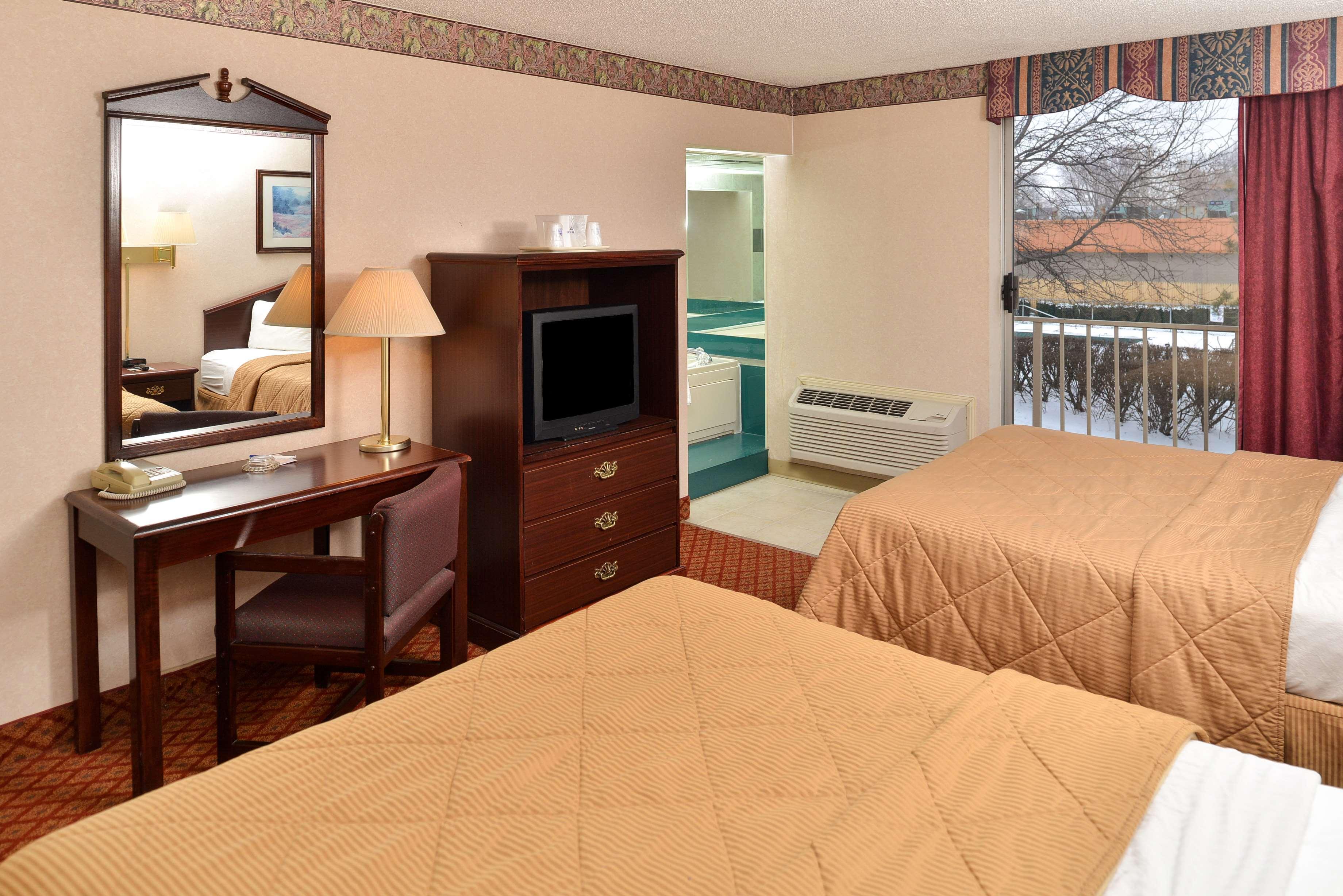 Motel Baymont By Wyndham Northwood Esterno foto